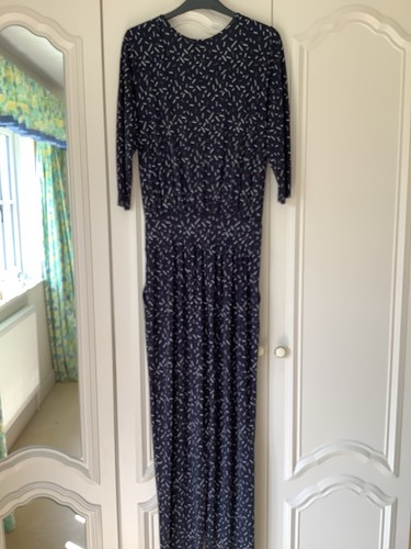 Kim & Co Women's Jumpsuit. Black Multi pattern size Medium. 3/4 sleeve. - Picture 8 of 12