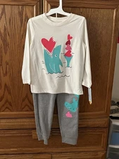 NWT boy 5T Cat & Jack 2PC top jogger pant bottom shark long sleeve t-shirt heart