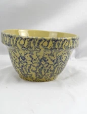Robinson Ransbottom Pottery 7" Mixing Bowl, Blue Spongeware, Roseville Ohio