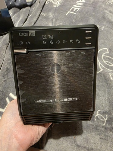 FANTEC QB-35US3-6G 4 Bay 3.5" HARD DRIVE USB 3.0 (No Power Cable) - Picture 3 of 8