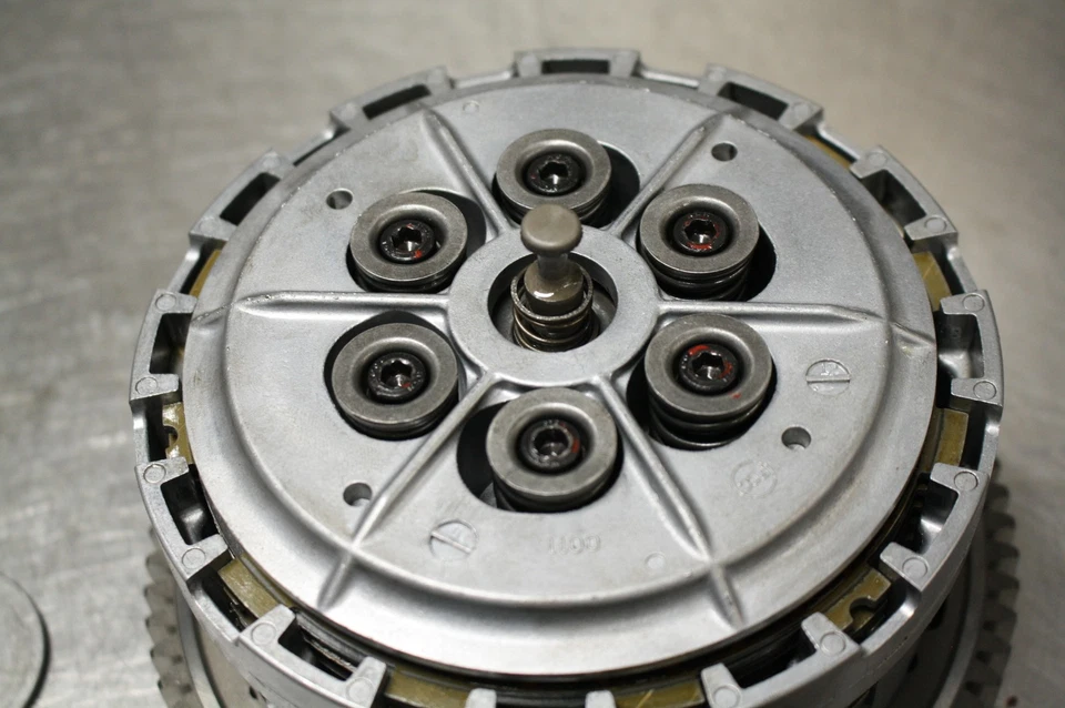 09-12 KAWASAKI NINJA ZX6R COMPLETE CLUTCH W PLATES BASKET HUB Foto 3 de 4