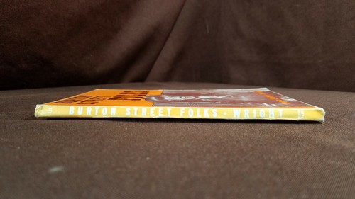 Burton Street Folks by Anna Potter Wright 1941 Moody Press Chicago Paperback - Picture 3 of 8
