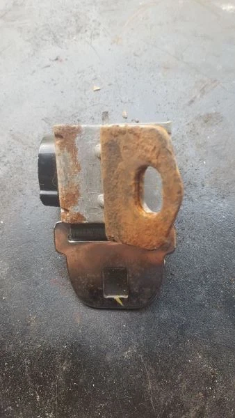 CADILLAC DEVILLE 1966 AZUL CONDUCTOR DELANTERO RETRACTOR 66 Foto 2 de 4