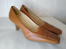 Easy Spirit Womens 7.5 M Brown Leather Loafer Style Baseball Stitch Heel Pump