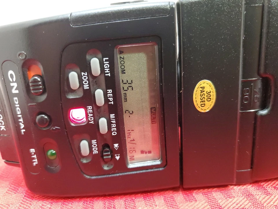 Flash For vintage Nikon QDC 900WA Flash () Bounce, Swivel, Zoom - - Image 3 of 4