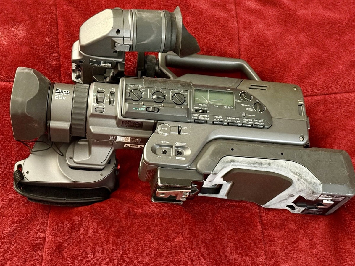 Sony DSR-200 DVCAM Digital Camcorder Super Steady Shot 3CCD *FOR