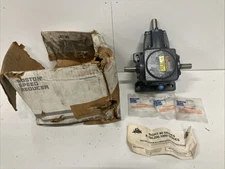 NEW BOSTON GEAR R237-BM1 SPIRAL BEVEL GEARBOX Speed Reducer