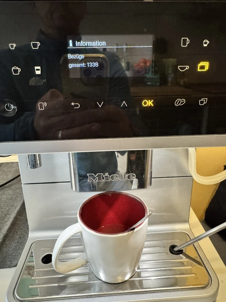 Miele CM 6160 Silver Edition Kaffeevollautomat 2-Tassen-Funktion Kaffeemaschine - Bild 2 von 4