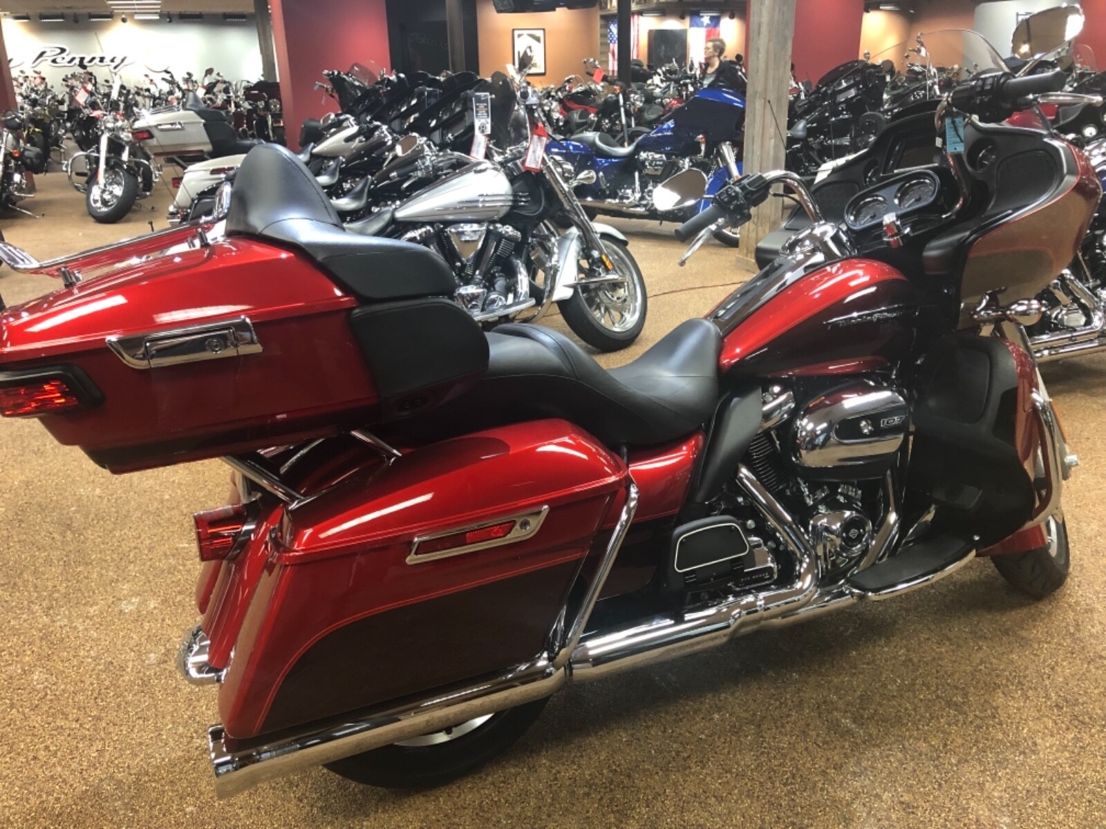 2018 Harley-Davidson Touring  2018 Harley Davidson Road Glide Ultra FLTRU with only 2,083 miles.