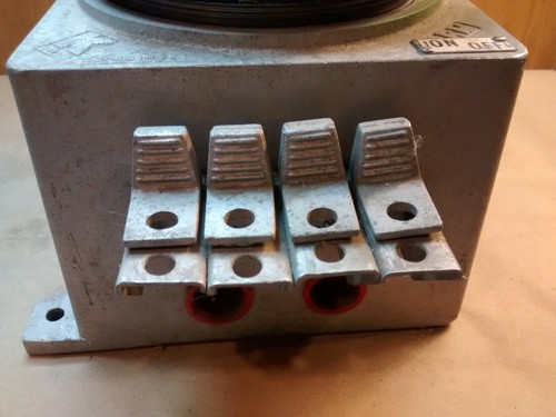 Centro de carga interruptor de circuito de alimentación de alumbre Killark 4GCBB-15Q1 cuatro 15A 1 polo br - Imagen 4 de 12