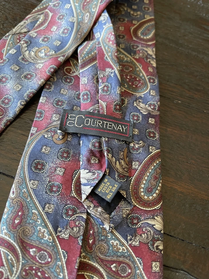 Corbata de cuello CC Courtenay para hombre multicolor cachemira 100 % seda hecha en Costa Rica Foto 3 de 4