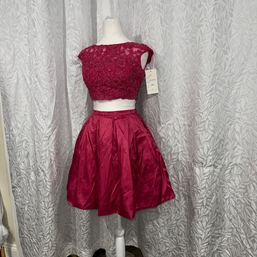 SHERRI HILL hot pink two piece set size 2 fit to flair beaded open back lace top - Picture 8 of 18