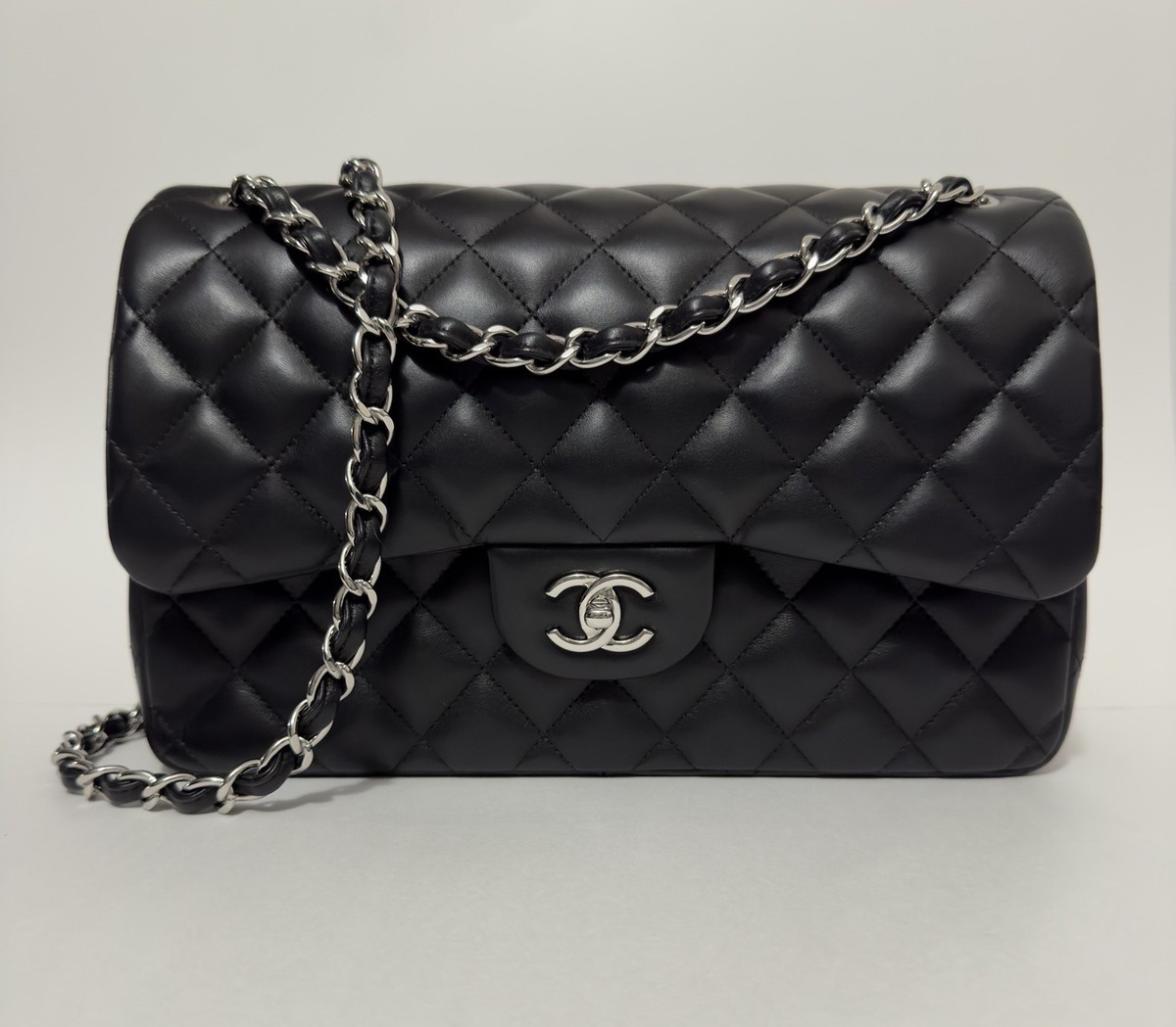 New CHANEL Lambskin Leather Classic Jumbo Double Flap Shoulder Bag