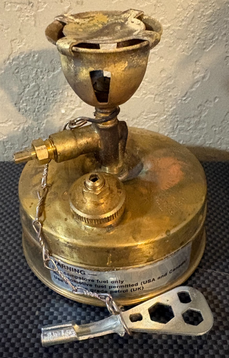 Vintage SVEA 123 Optimus white gasoline (petrol) Camping
