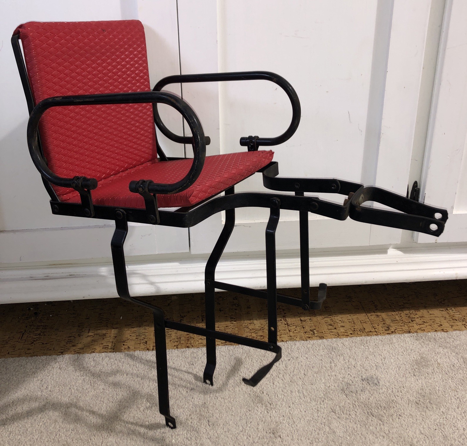 VTG Leco Children’s Bike Seat Rack Carrier Red Vinyl Black Metal Frame ENGLAND