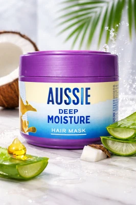 Aussie Deep Moisture Hair Mask 16oz / 475ml – Dry & Damaged Hair Treatment - Image 1 of 4