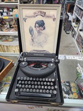 ANTIQUE UNDERWOOD PORTABLE Noiseless TYPEWRITER + ORIGINAL CASE 1930s thumbnail