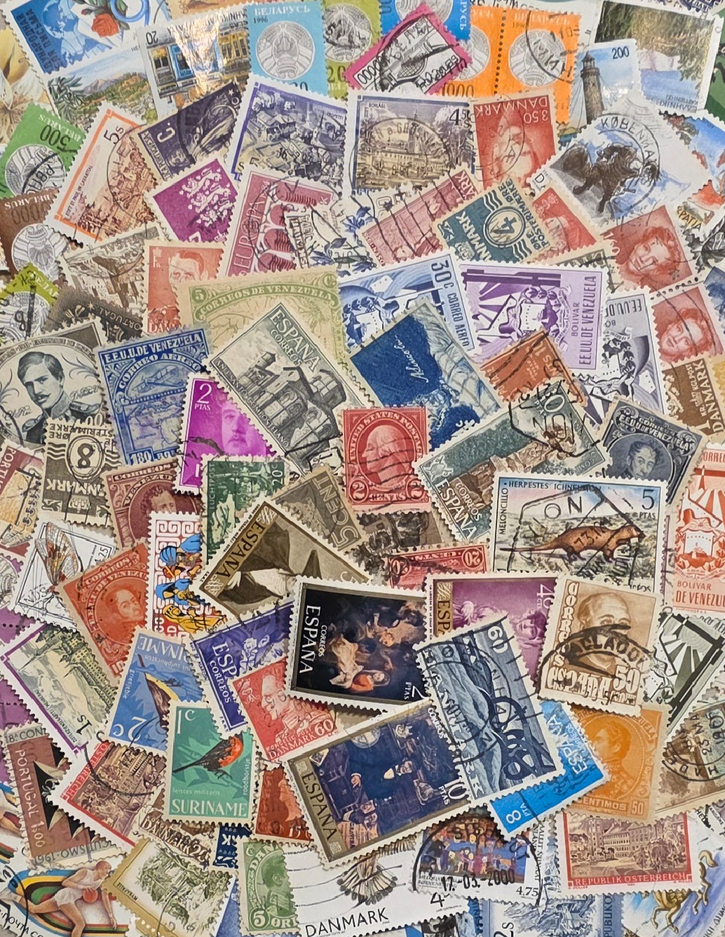 Worldwide Stamp Collection Lot (1000) - Mixed Foreign Vintage Used Off Paper