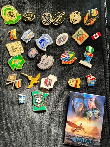 Lot of 246 pcs Enamel Shocker / soccer pins brooch pin - Picture 7 of 13