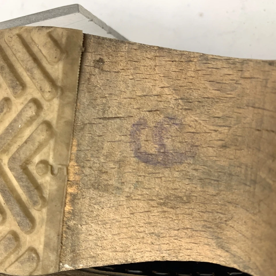 Vintage Child's Clogs Wooden Sole Leather upper 6" length - Image 3 of 4