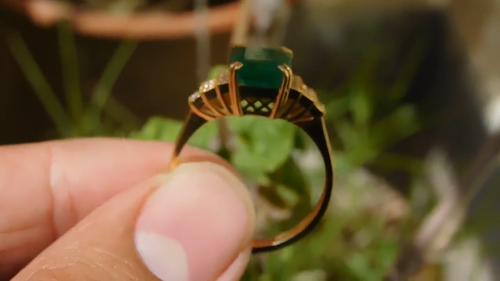 Natural Emerald And Diamond Gold Ring For Women And Girls / Engagement Ring - Video 1 di 1