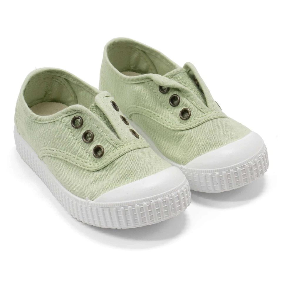Zapatos para niños pequeños Zapatillas sin cordones de lona verde de Victoria Zapatos de algodón orgánico NUEVO Foto 2 de 4
