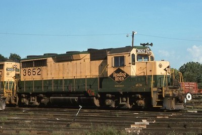 MS ORIGINAL SLIDE RDG READING GP35 #3652 - HAGERSTOWN MD 1975