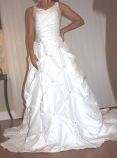 Beautiful Wedding Dress White A-line size 6 Corset top