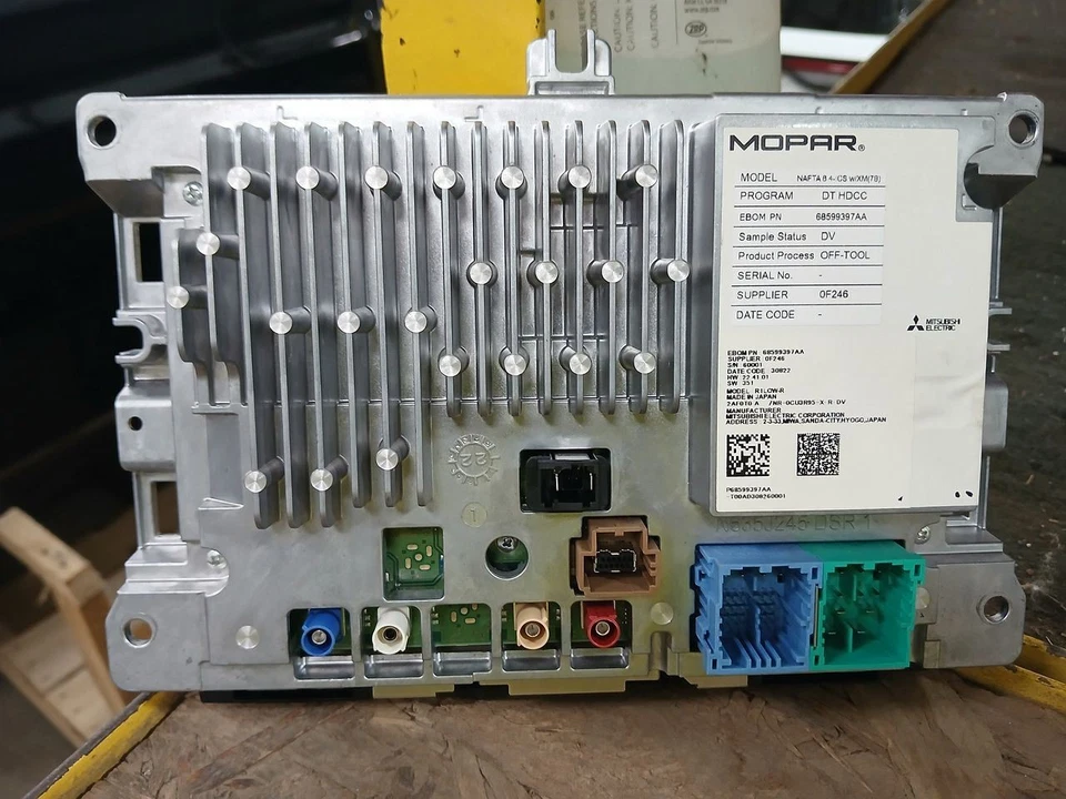 2025 Ram 1500 Radio Receiver Display Equipment 3071392 - Image 2 of 4