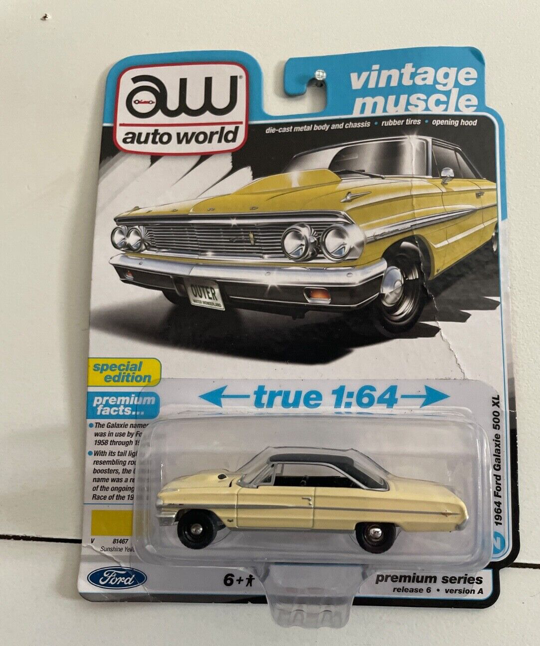 2024 Auto World 1964 Ford Galaxie 500 XL Vintage Muscle Car 1:64 Scale Diecast Model
