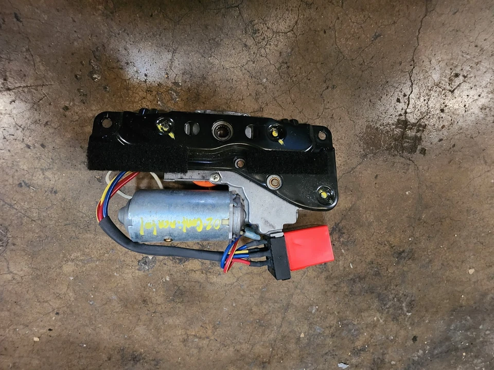 Lincoln Continental 1998-1999-2000-2001-2002 techo corredizo motor Foto 2 de 2