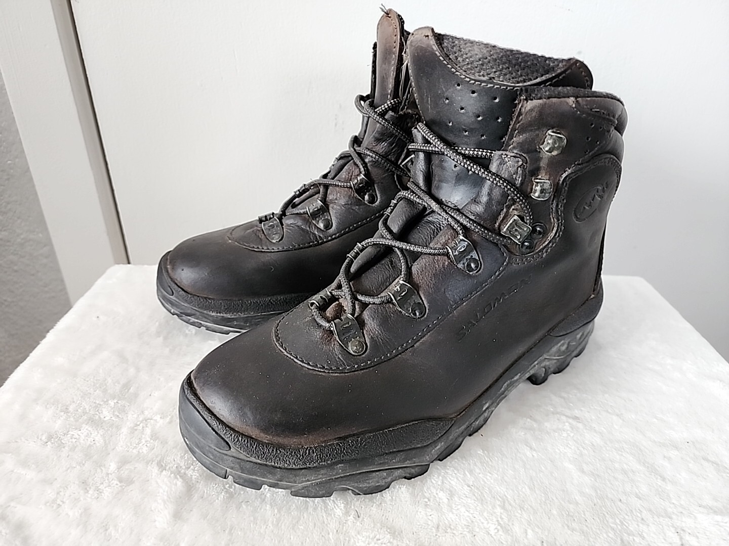 Salomon stivali da trekking in pelle marrone pieno contagrip made in Romania taglia 8