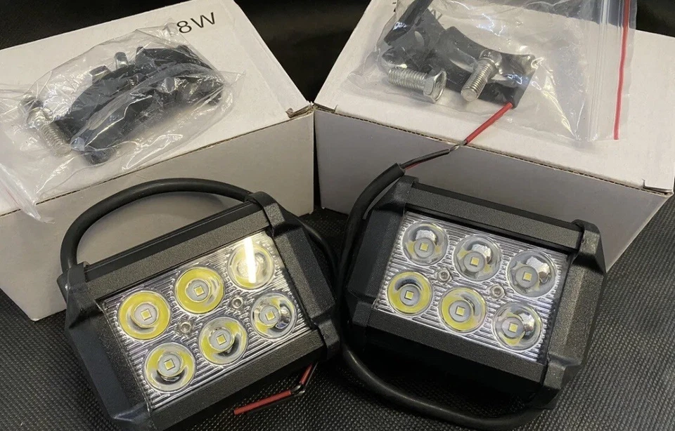 Coppia Fari SUPPLEMENTARE PROFONDITA  12V 24V 18W 6 LED  Completi Di Staffa - Immagine 2 di 4