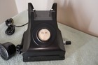 A Used Original Antique British Bakelite Magneto Telephone and Partially Working — photo 2