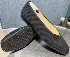 VIVAIA Margot BLACK Square-Toe V-Cut Flats Shoes Women's Size 8 US / 39 EU