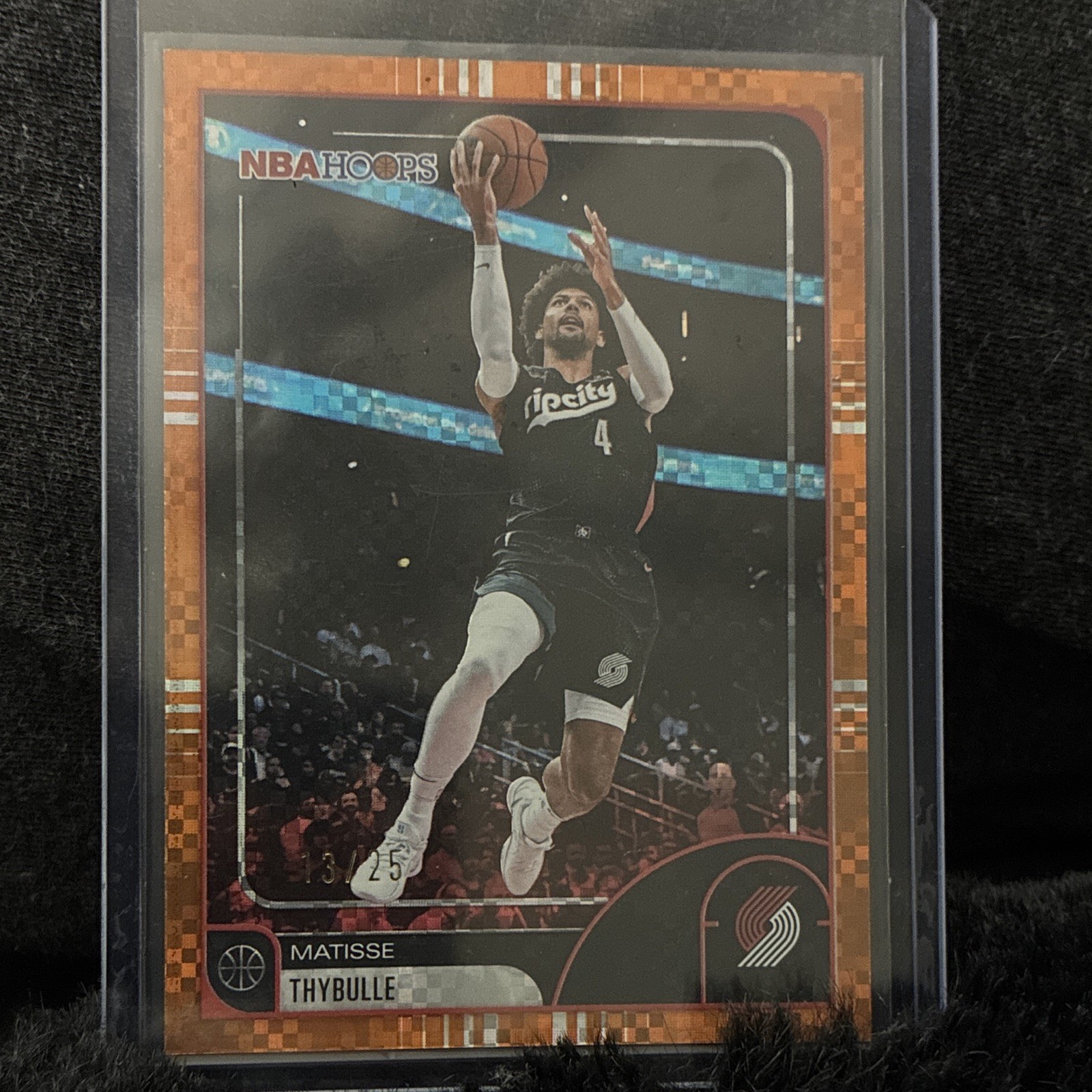 Topps 2025-26 NBA Hoops Matisse Thybulle #87  Orange Pixel #13/25 *SP