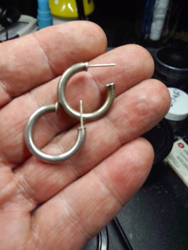 VINTAGE ESTATE SALE Sterling Silver Small Hoop Earrings