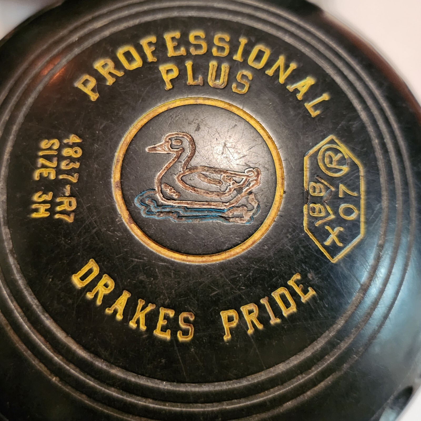 Drakes Pride Professional Plus Bowls 3H BB07 Set Of 4 Flat Green/Lawn