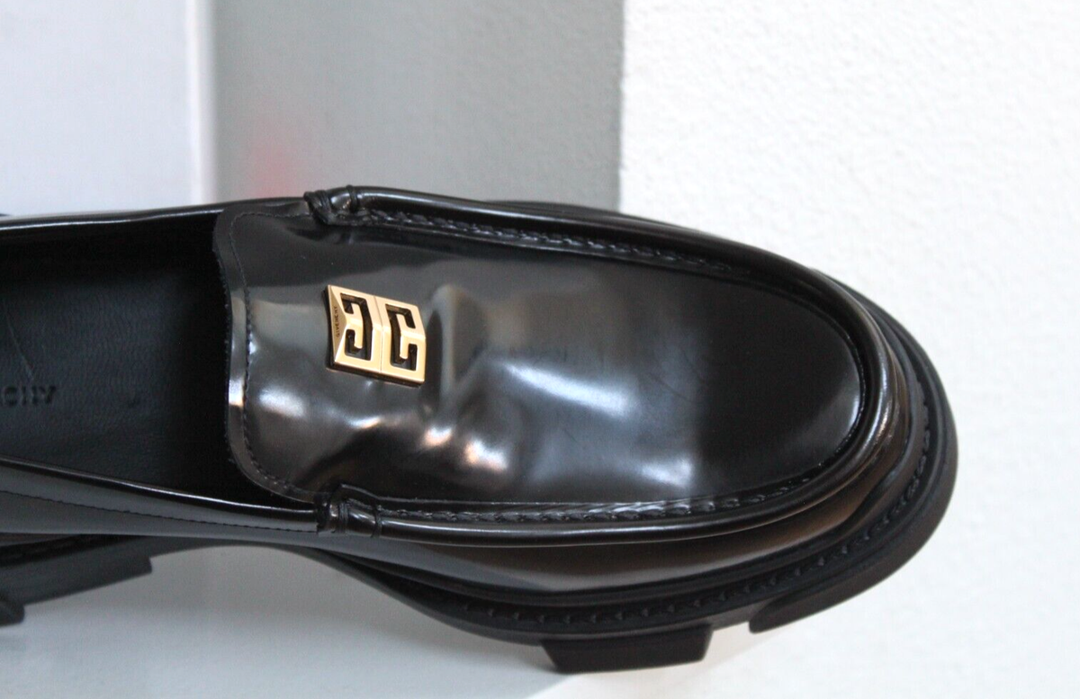 New sz 7.5 / 38 GIVENCHY Terra Black Logo Plaque Slip-On Loafers