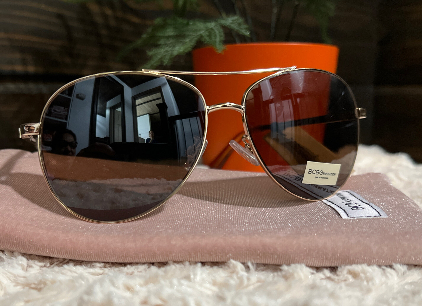 BCBGeneration Aviator Sunglasses in Shiny Gold – Stylish and Trendy Eye Protection with a Modern Edge-image