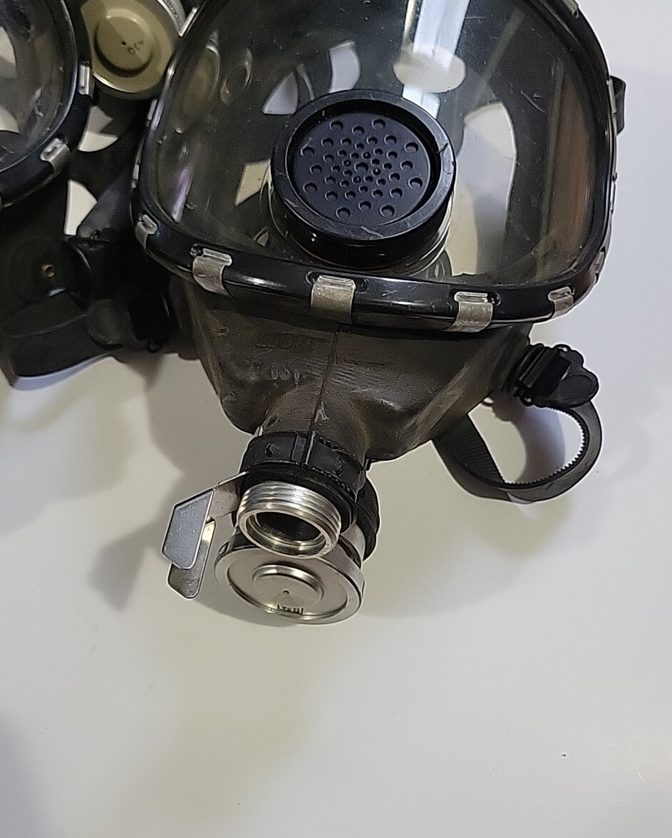 個人装備 Scott 10011308 Safety Masks Scott 10011308 Safety Masks, 20+ Items | Property Room