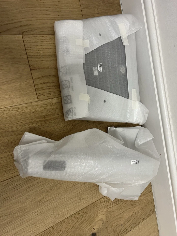 Dell UltraSharp U4924DW 49" Curved Monitor Original Stand - Image 4 of 4