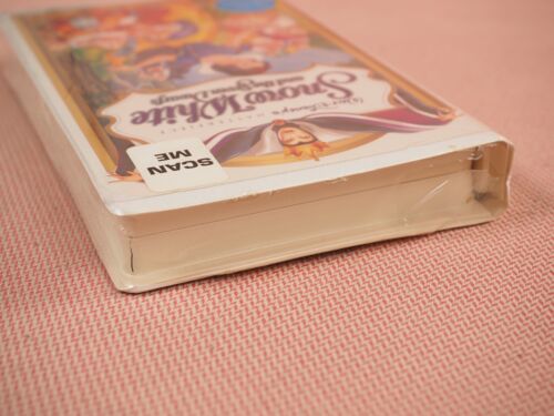 Walt Disney's Snow White and the Seven Dwarfs Masterpiece Collection VHS SEALED - Picture 7 of 8