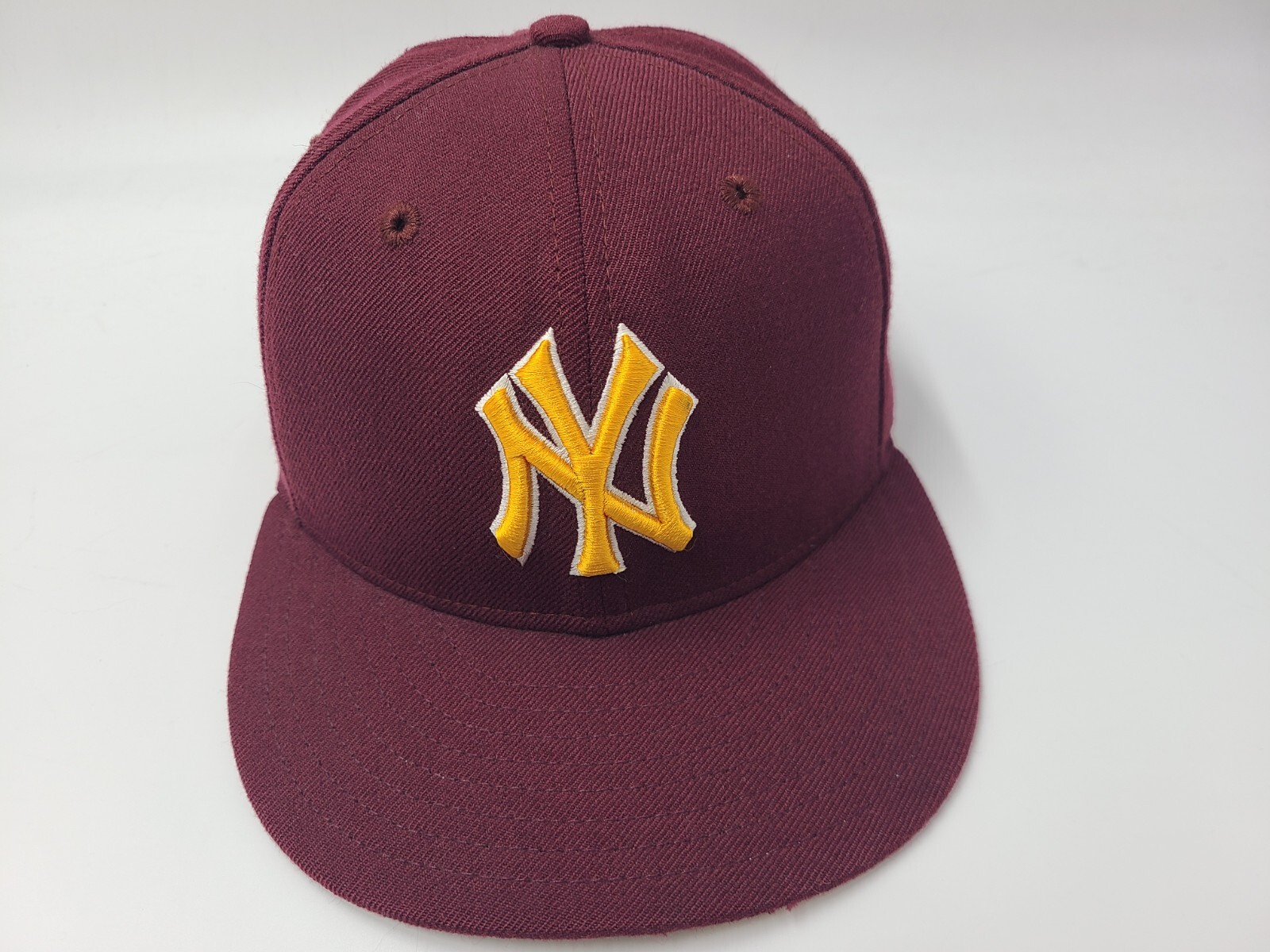 Vintage New York Yankees Wool Fitted Cap Maroon 6 7/8 New Era 59Fifty MLB
