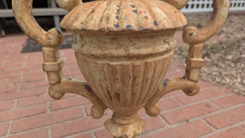 Antique 17.5” CAST IRON HALF URN FINIAL DECORATION HEAVY ARCHITECTURAL Victorian - Picture 3 of 15