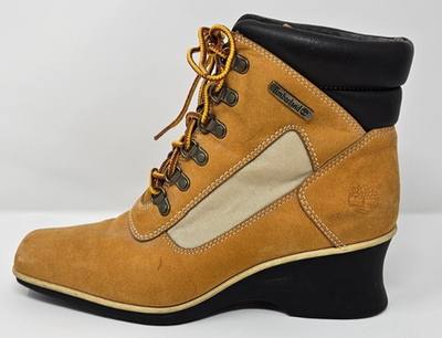Timberland Women's Size 7 Wedge Chukka Wheat Nubuck Medium Boot