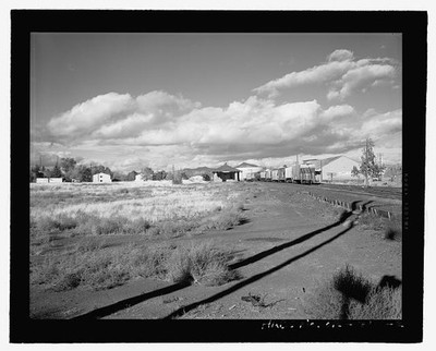 Photo:Oregon Trunk Railway Freight Depot 1930s Railroad Depot Freight Cars