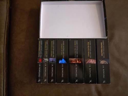 Harry Potter Boxed Case Rare Adult Book Set Black Complete 1-7 Used BULK025