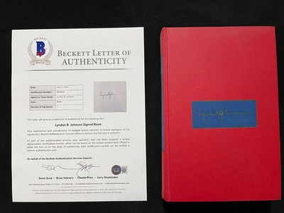 President Lyndon B. Johnson Signed The Vantage Point First Edition BECKETT LOA 2