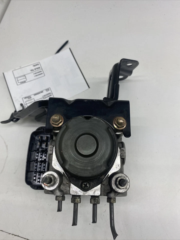 Bomba de freno antibloqueo Toyota Camry 2004 Lexus Es330 2004 2,4 L ABS 4451033081 FABRICANTE DE EQUIPOS ORIGINALES Foto 2 de 4